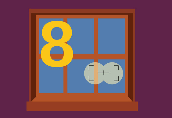 Ein brauner Fensterrahmen einesAdventskalendertürchens mit blauer Scheibe, auf der eine große gelbe “8” in der linken oberen Ecke sichtbar ist. In der unteren rechten Ecke befindet sich ein graues Objekt, das einem Fernglas ähnelt, mit einem Fadenkreuz in der Mitte. Der Hintergrund ist dunkelviolett.
