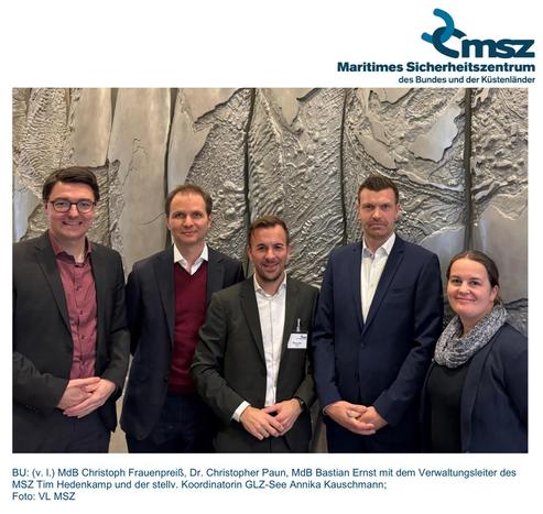 BU: (v. l.) MdB Christoph Frauenpreiß, Dr. Christopher Paun, MdB Bastian Ernst mit dem Verwaltungsleiter des MSZ Tim Hedenkamp und der stellv. Koordinatorin GLZ-See Annika Kauschmann;
Foto: VL MSZ