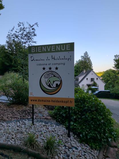 Eingangsschild 'Bienvenue Domaine du Heidekopf'