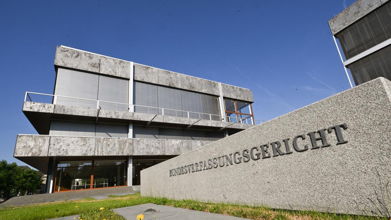 Bundesverfassungsgericht Karlsruhe 

https://www.zdfheute.de/politik/deutschland/gruene-krankenkassen-bundestag-verfassungsgericht-100.html?at_specific=ZDFheute&at_content=Android